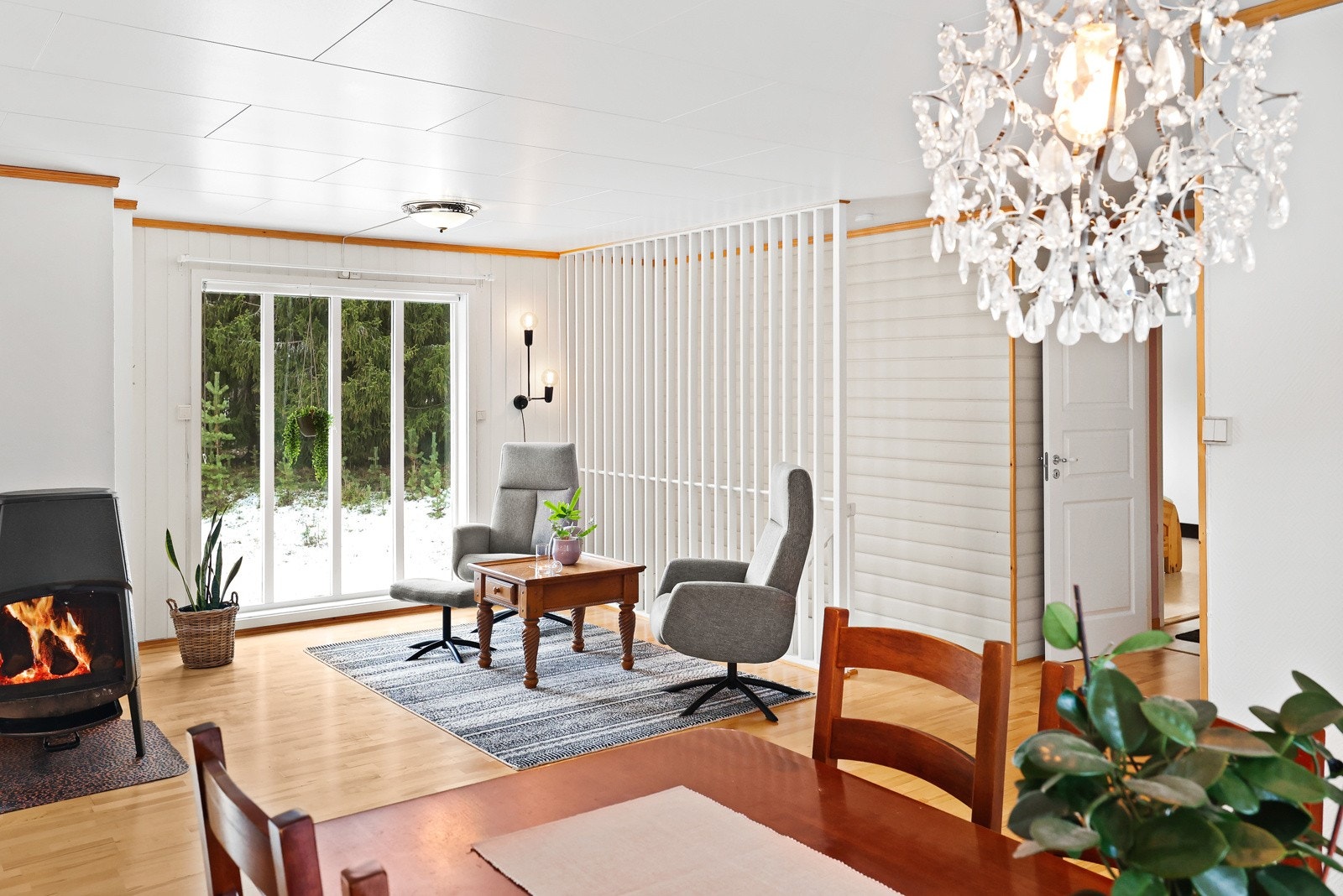 Vindusflatene gir rikelig med naturlig lys Galleribilde