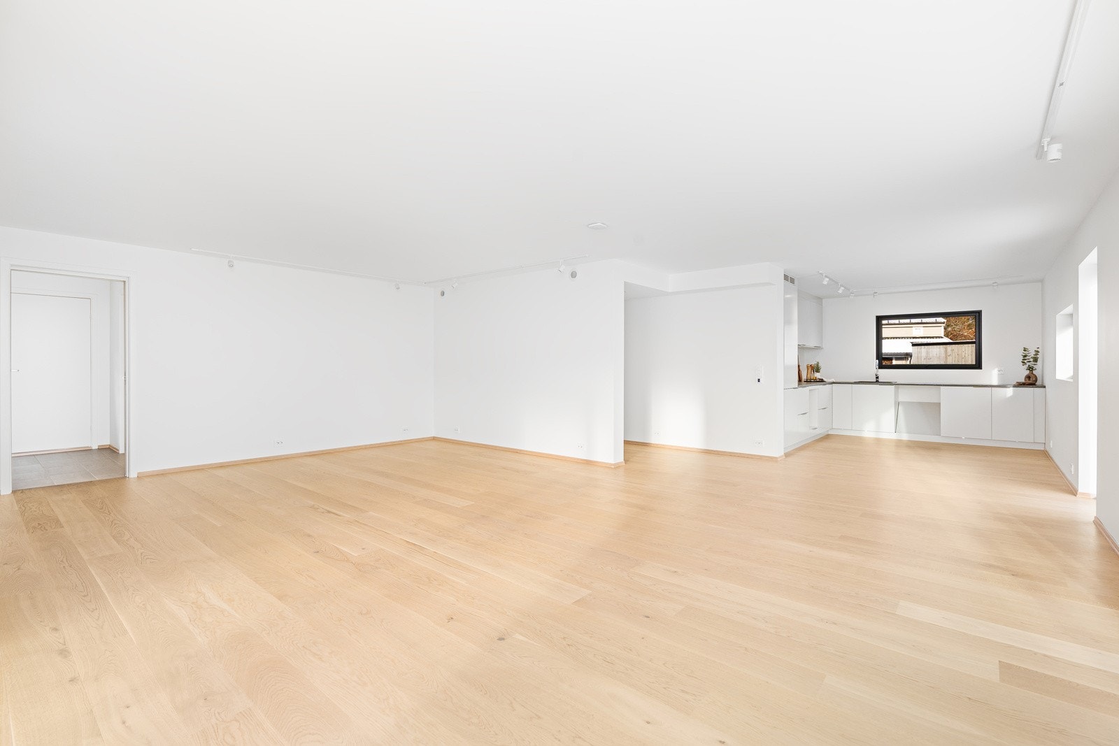 Stuen er meget romslig og har velig fine møbleringsmuligheter. Galleribilde