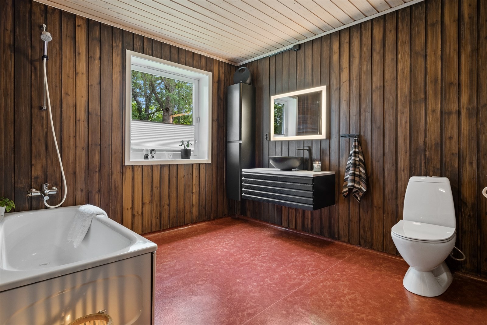 Badet i underetasjen Galleribilde