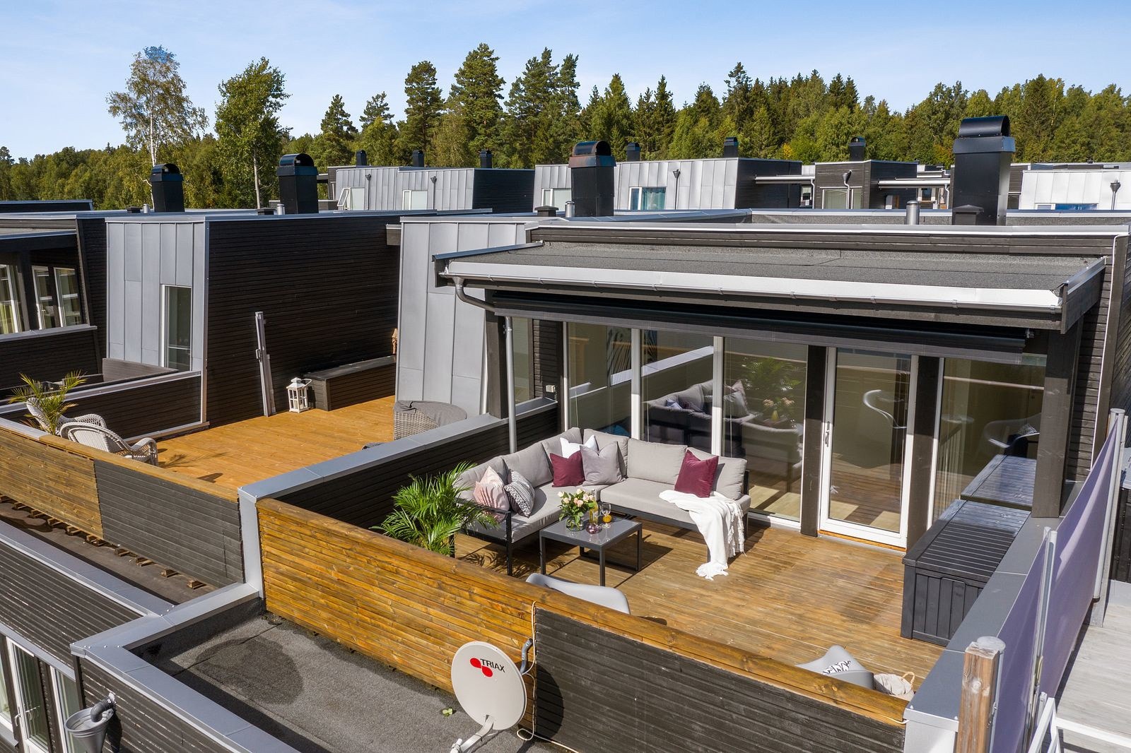 Takterrassen er på ca. 20 kvm og ligger sydvendt med meget gode solforhold. Galleribilde