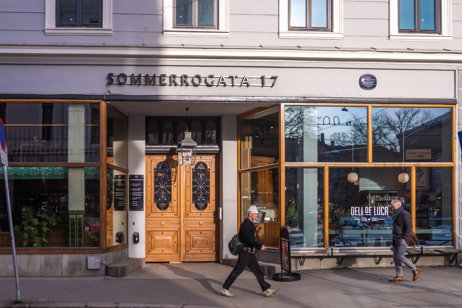 Nabolaget og Bygdøy allé er fullspekket med populære kaféer, interiørforretninger og trendy klesbutikker Galleribilde