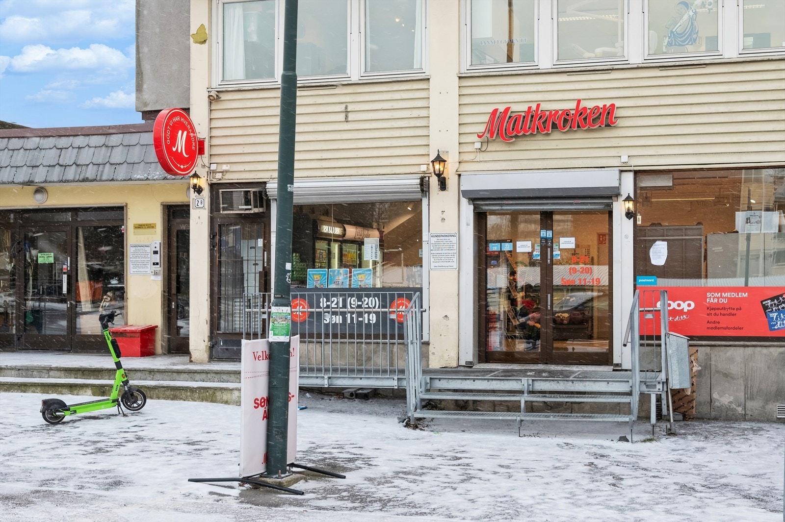 Matkroken er en lokal nærbutikk som ligger i umiddelbar nærhet. Galleribilde