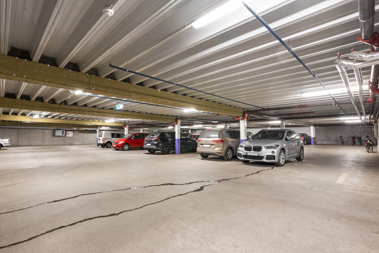 Garasjeanlegg i bygget Galleribilde