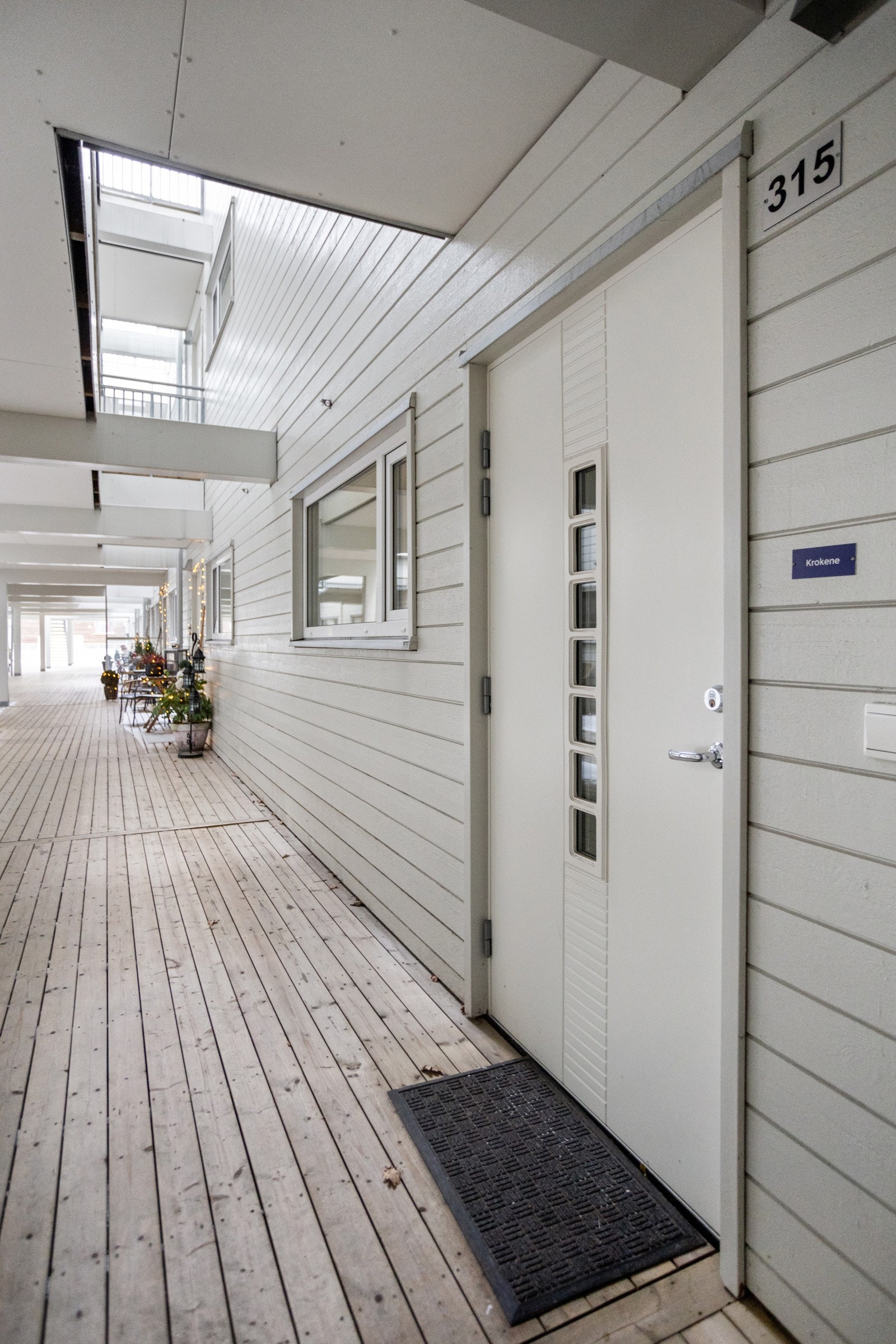 Overdekket inngangsparti Galleribilde
