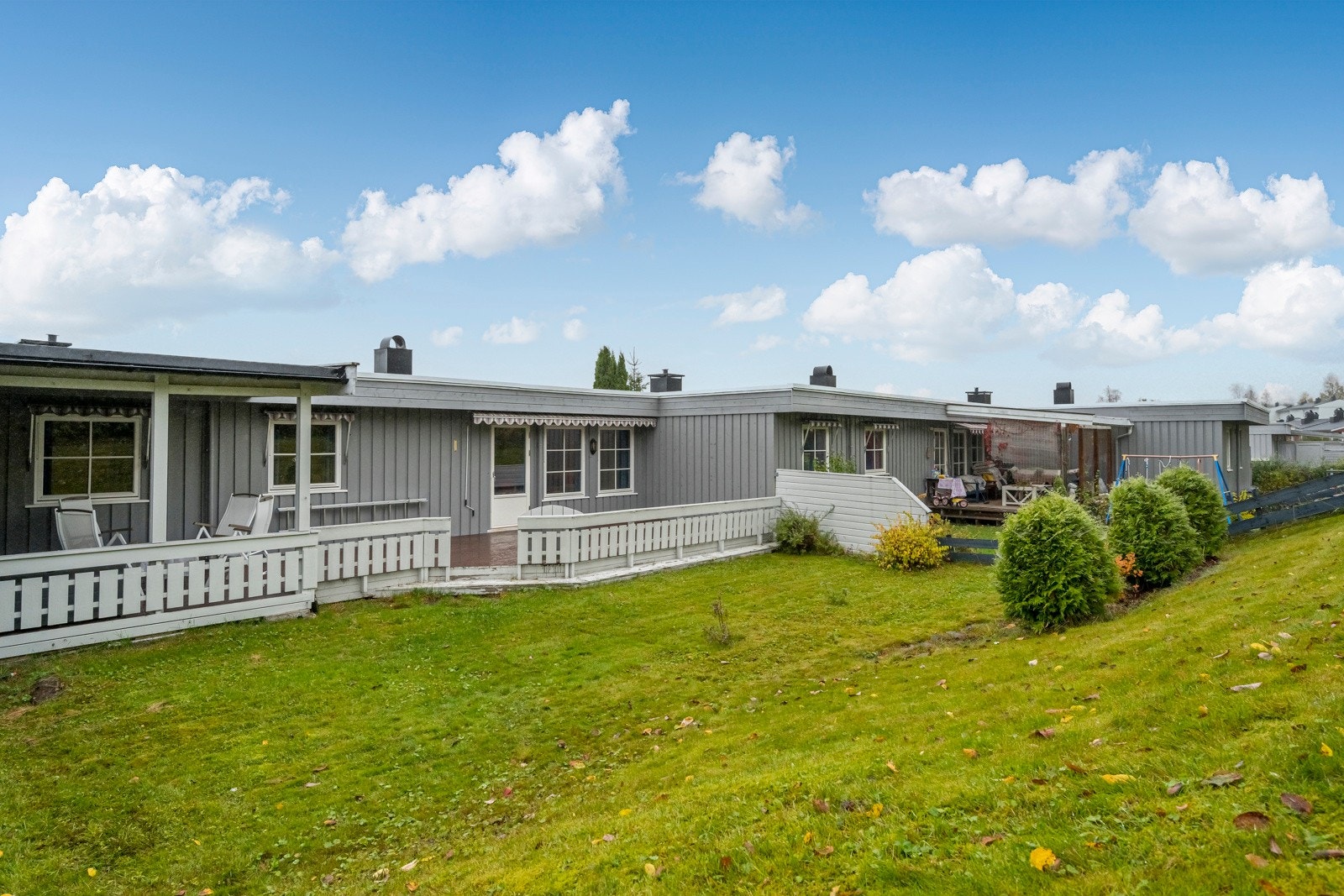 Andelseier disponerer den del av tomten som naturlig tilfaller sin andel. Galleribilde