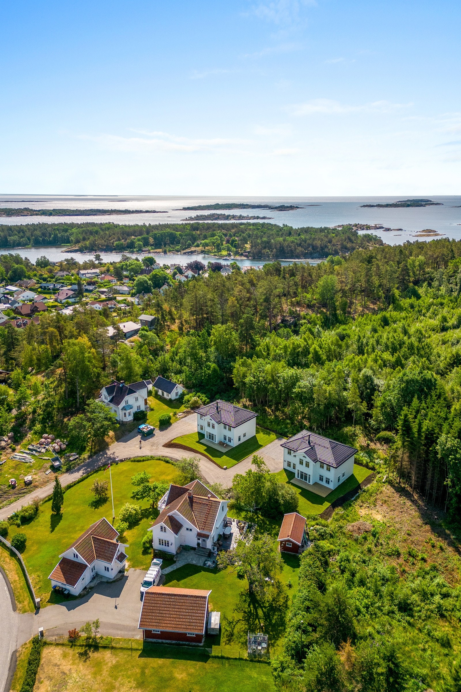 Flere båthavner i nærheten som gir tilgang til idyllisk skjærgård. Galleribilde