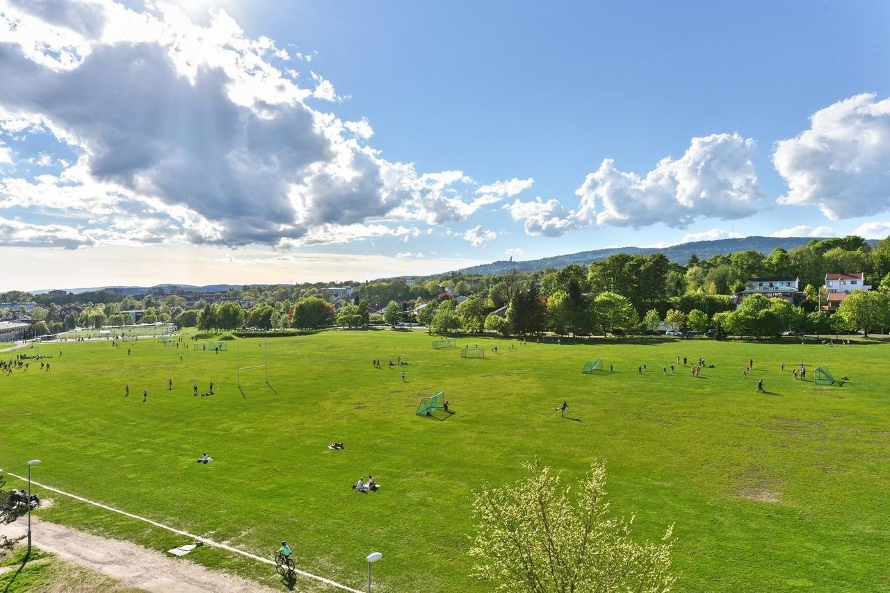 Kort vei til Voldsløkka med treningsmuligheter og skøyter på vinterstid. Galleribilde