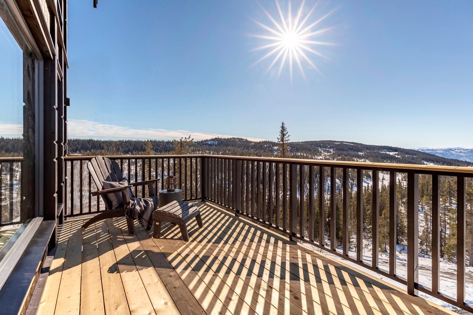 Velkommen til Midtre Fossliseteråsen 19. En flott lys hytte i et nyere hyttefelt på Norefjell. Galleribilde