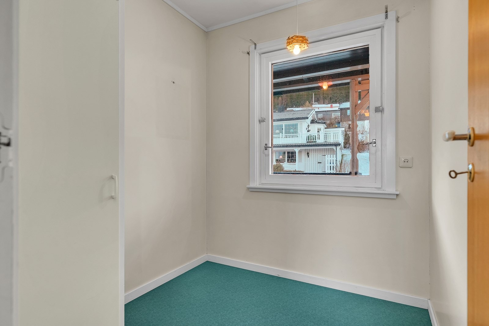 Praktisk bod i tilknytning til kjøkken Galleribilde