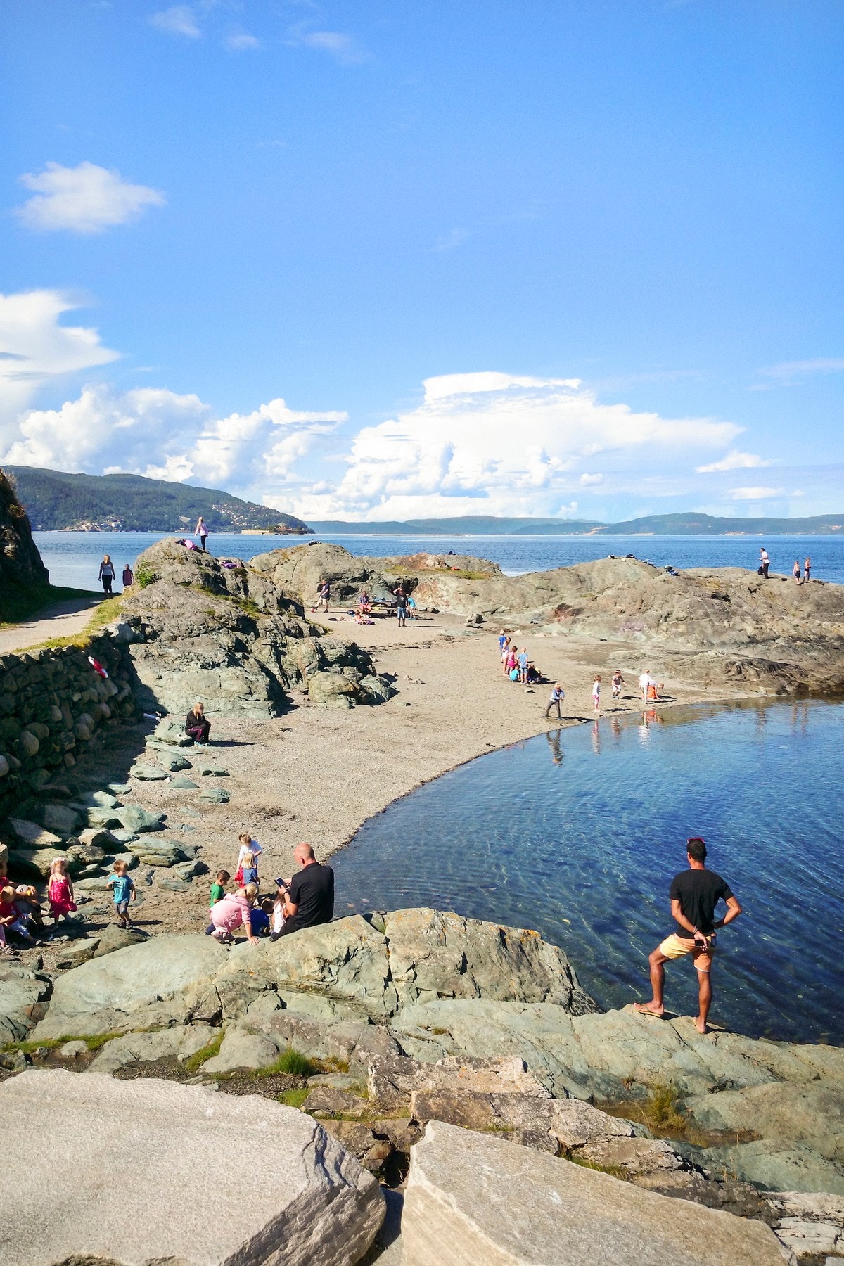 Nydelig Korsvika finner du innen for gangavstand til leiligheten. En særdeles flott badeplass sommerstid. Galleribilde
