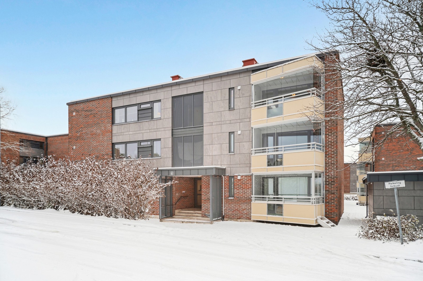 Leiligheten disponerer to boder i kjeller. Brundalen BL er et etablert borettslag med solid økonomi og barnevennlig beliggenhet. Galleribilde