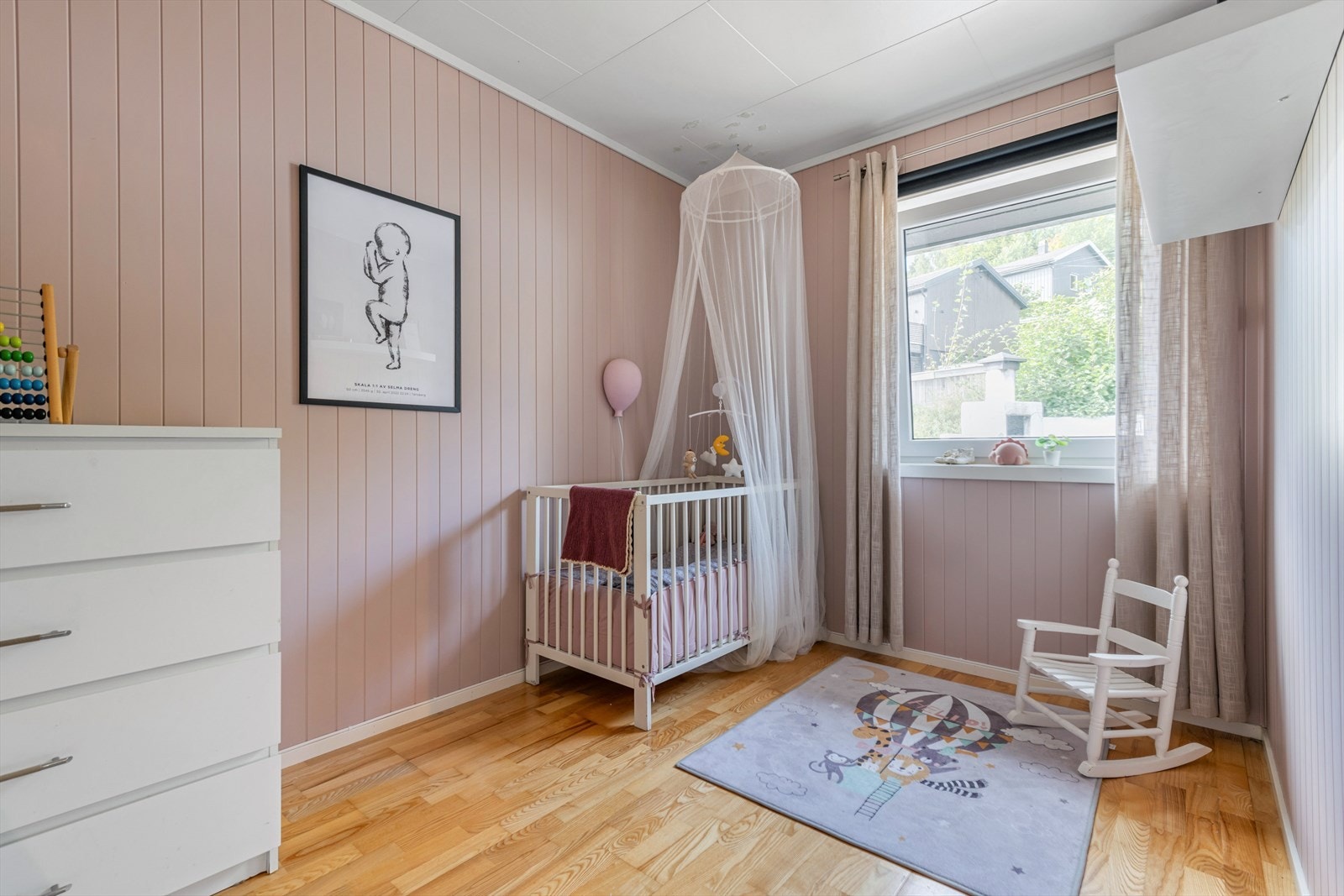 Soverom i hovedetasjen. Galleribilde