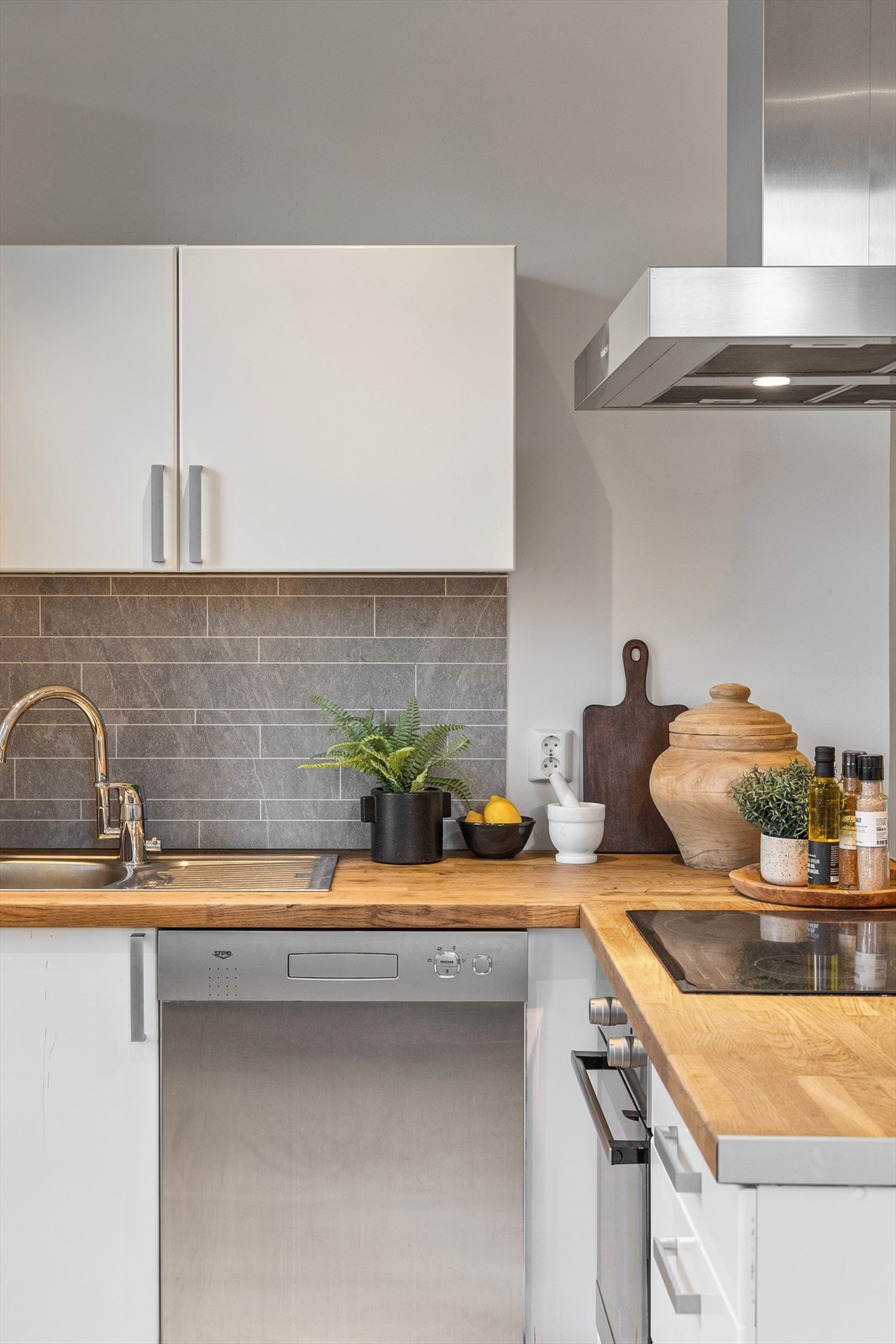 Hvitevarer medfølger salget. Galleribilde