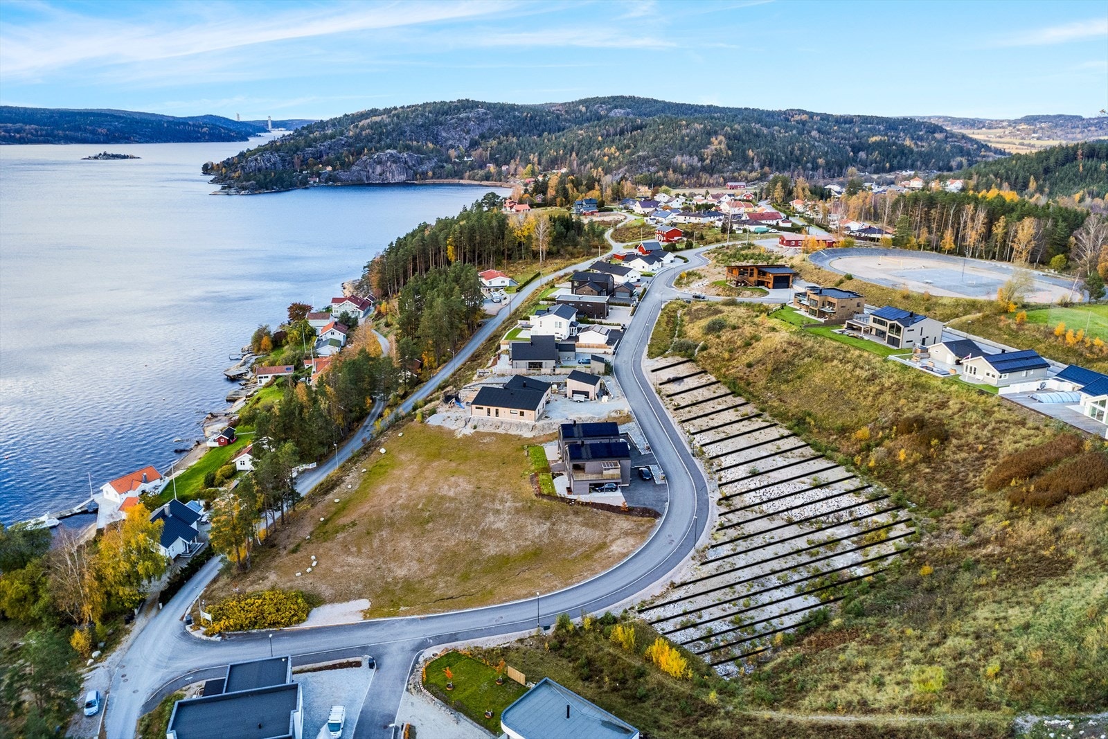 DNB Eiendom Halden preserer en mulighet for boligutvikling. Tomt på Ystehede for oppføring av inntil 10 enheter. Galleribilde