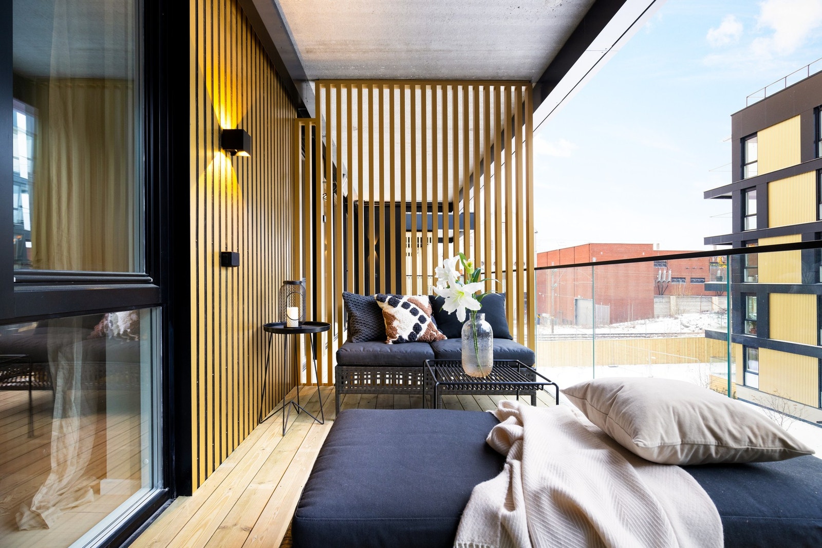 Her er det fint utsyn over borettslagets fellesområde. Galleribilde