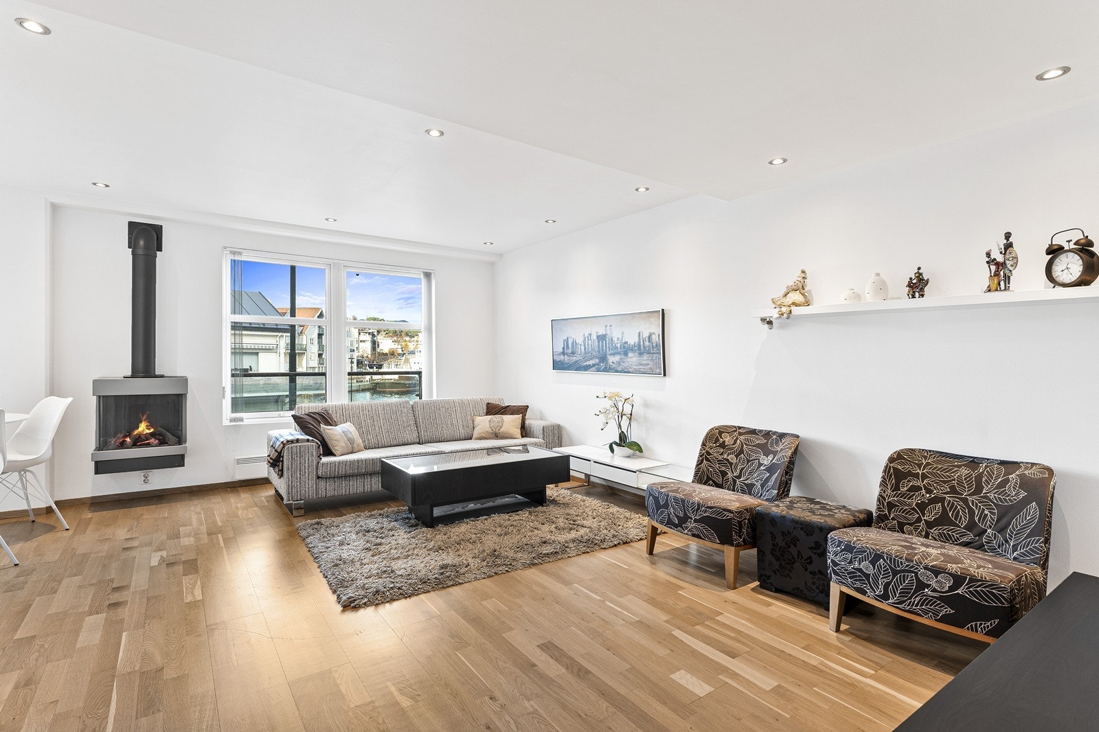 Peis som varmer godt på kalde vinterdager. Galleribilde