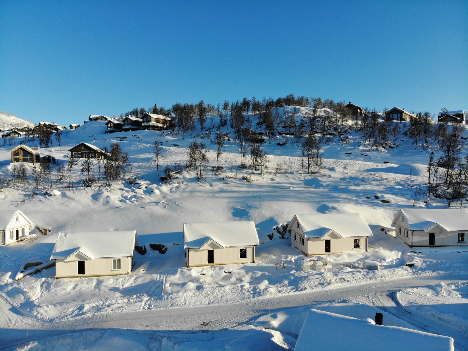 Deler av feltet under oppføring. Galleribilde