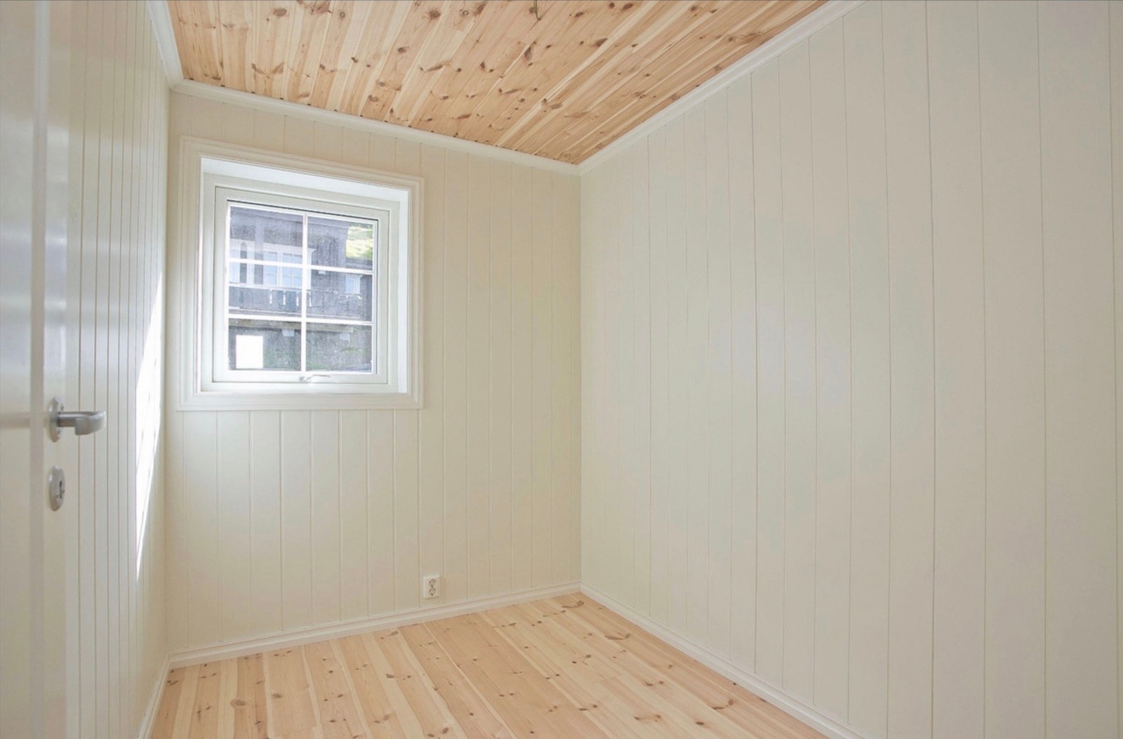 Soverom nr 2, 1- etasje - bilde av lik hytte med standard inndeling og innredning. Farger velger man selv :-) Galleribilde