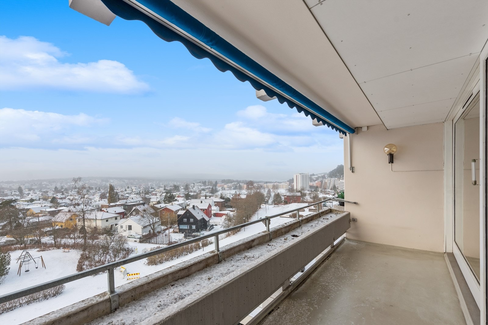 Stor 3-roms selveierleilighet beliggende i et rolig og barnevennlig boligstrøk på Grefsenåsen. Galleribilde