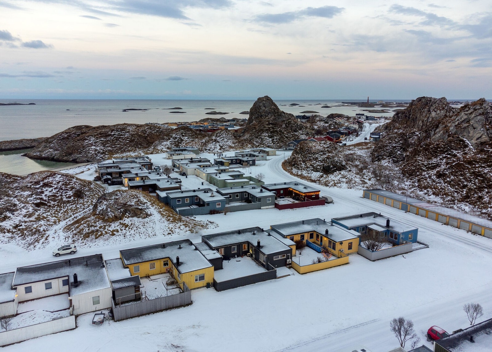 Her får du nydelig beliggenhet ved havet, og samtidig nærhet til sentrum av Andenes. Galleribilde