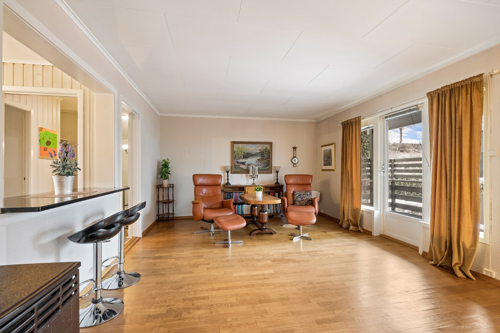 Boligen har en romslig stue. Galleribilde