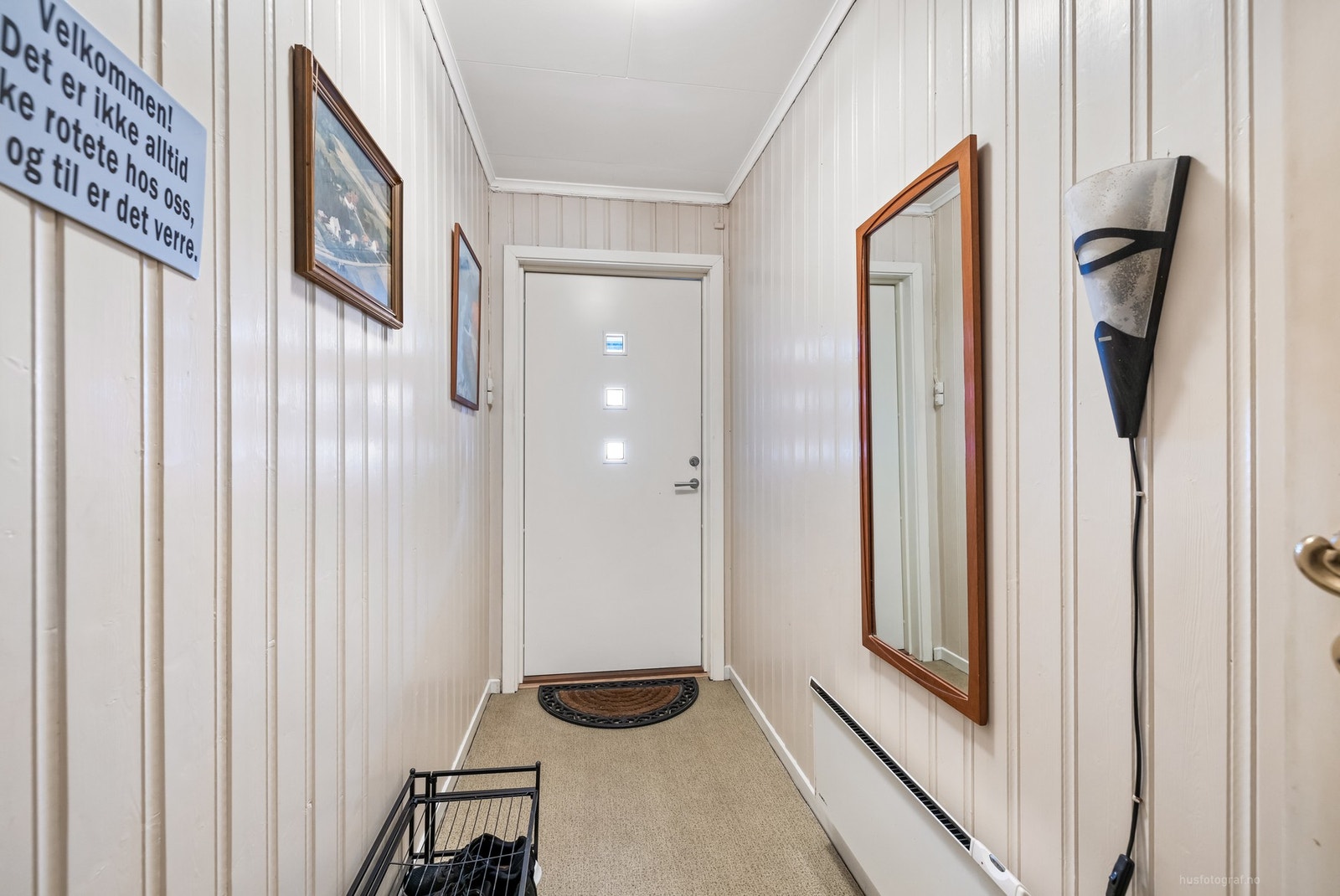 Yttergang med plass for oppheng. Galleribilde