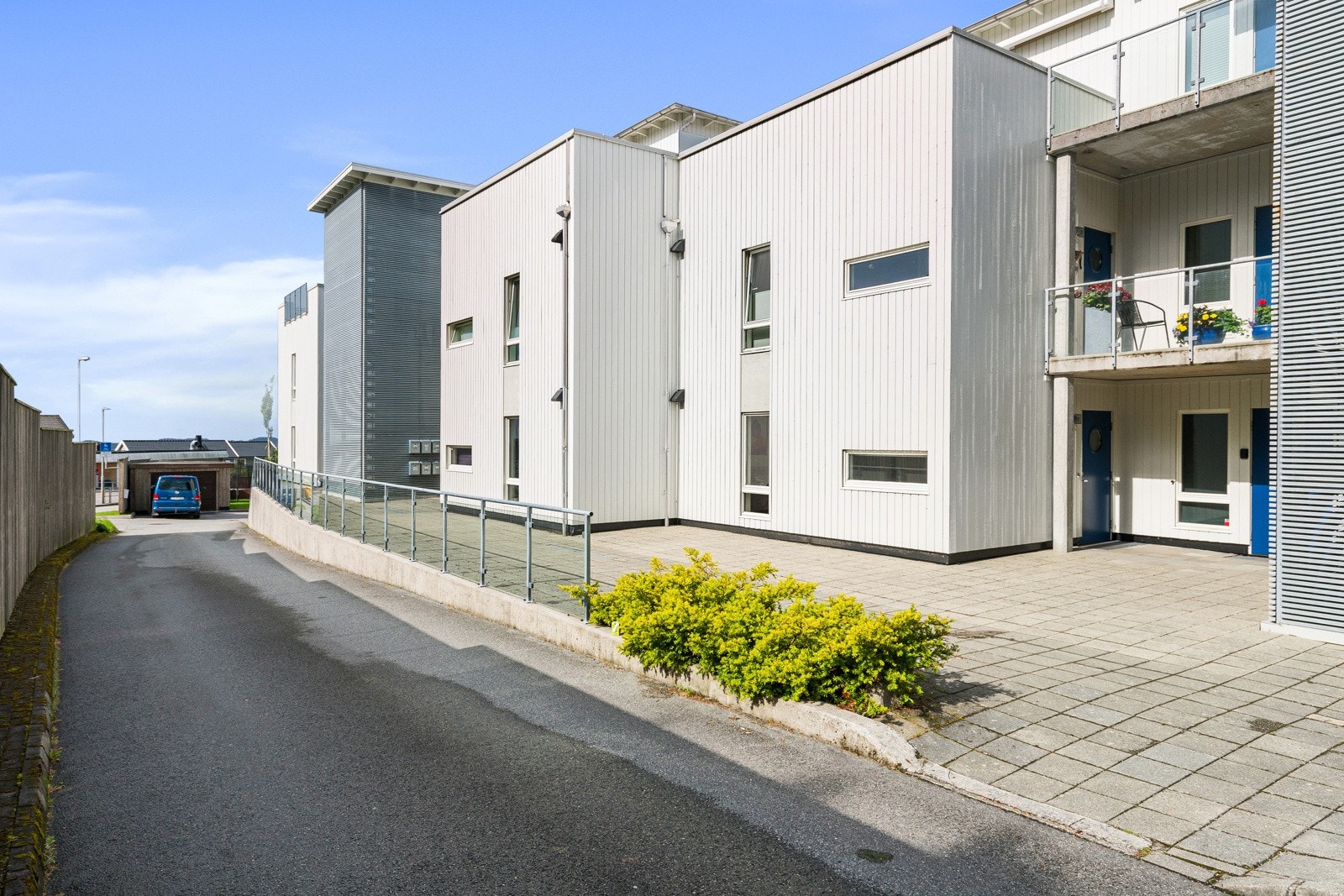 Leiligheten er beliggende i grønne og fredelige omgivelser på Gosen. Galleribilde