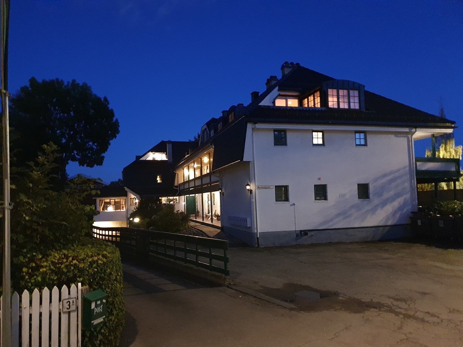 Hyggelig på kveldstid. Galleribilde