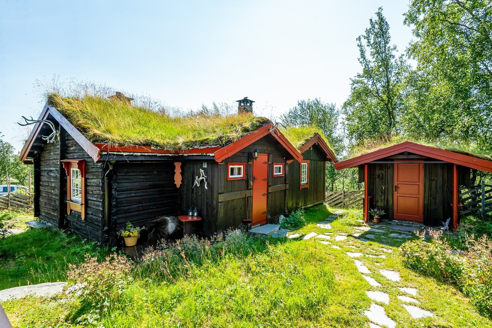 Trivelig tun. Galleribilde