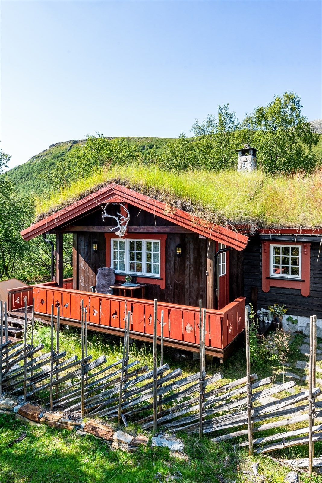 Veranda på hovedhytta. Galleribilde