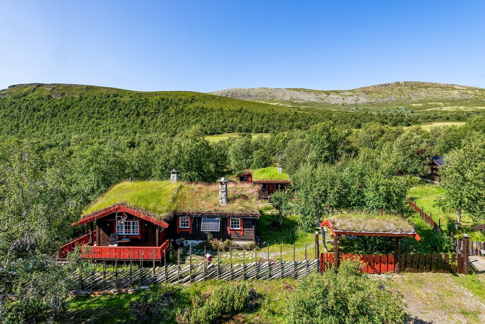 Ligger på terskelen til Grimsdalen. Galleribilde