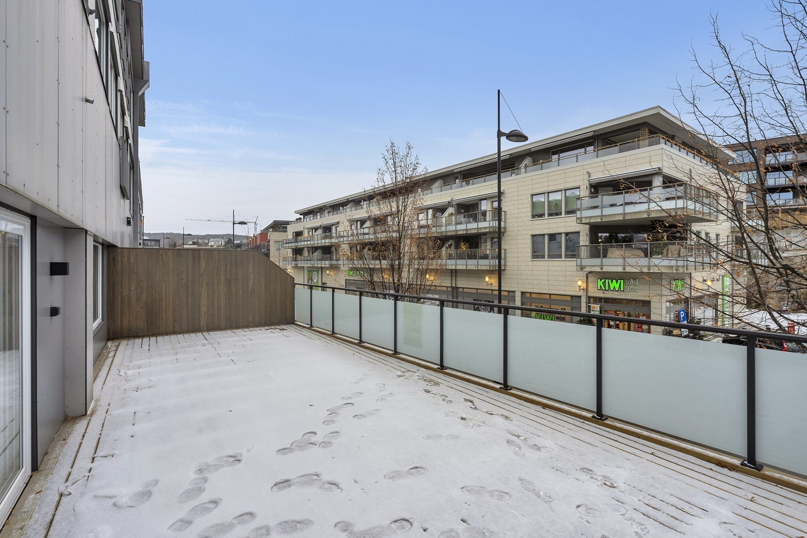 Stor terrasse på 42 kvm. Galleribilde
