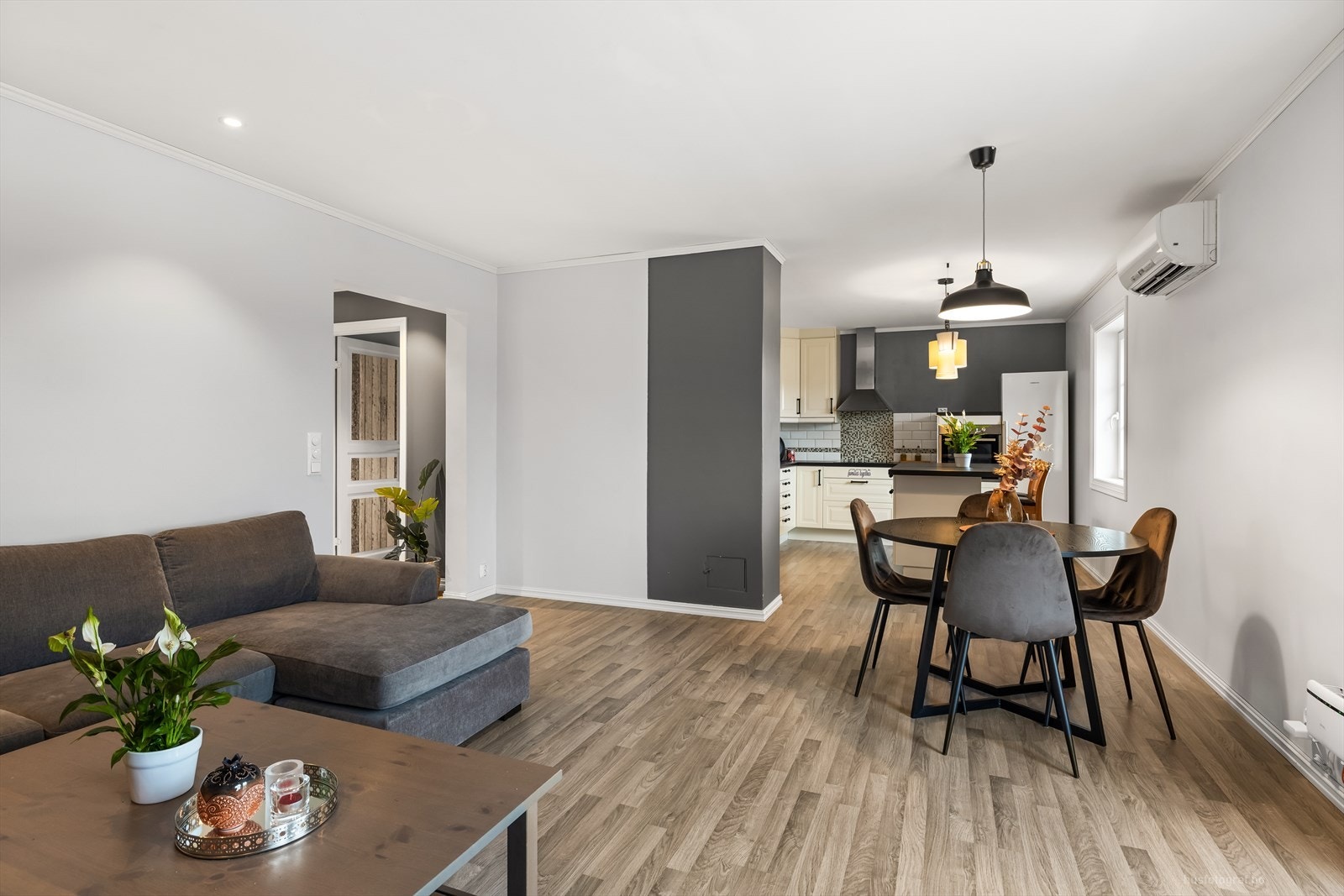 Det er installert varmepumpe i stue. Galleribilde