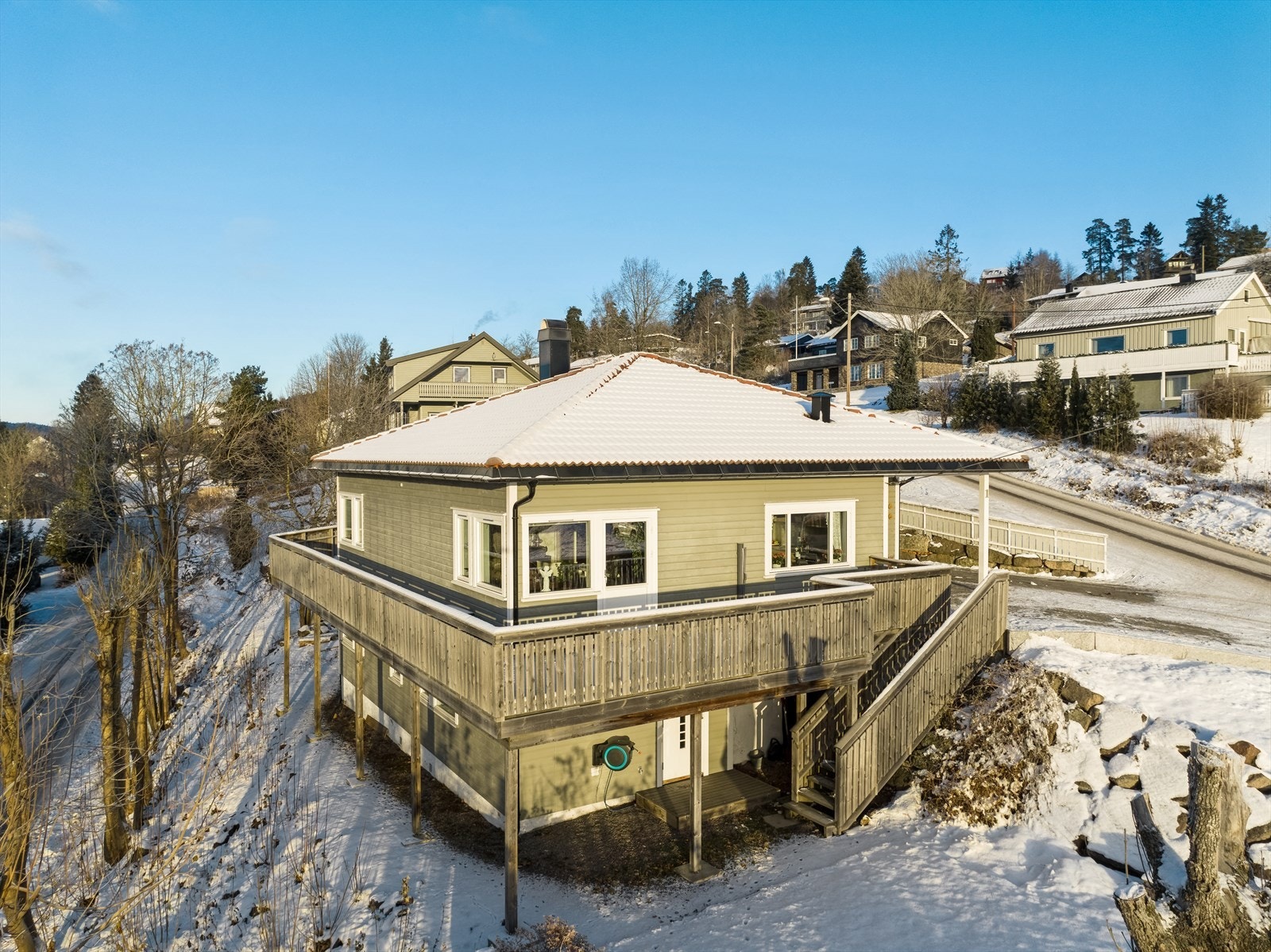Lettstelt tomt Galleribilde