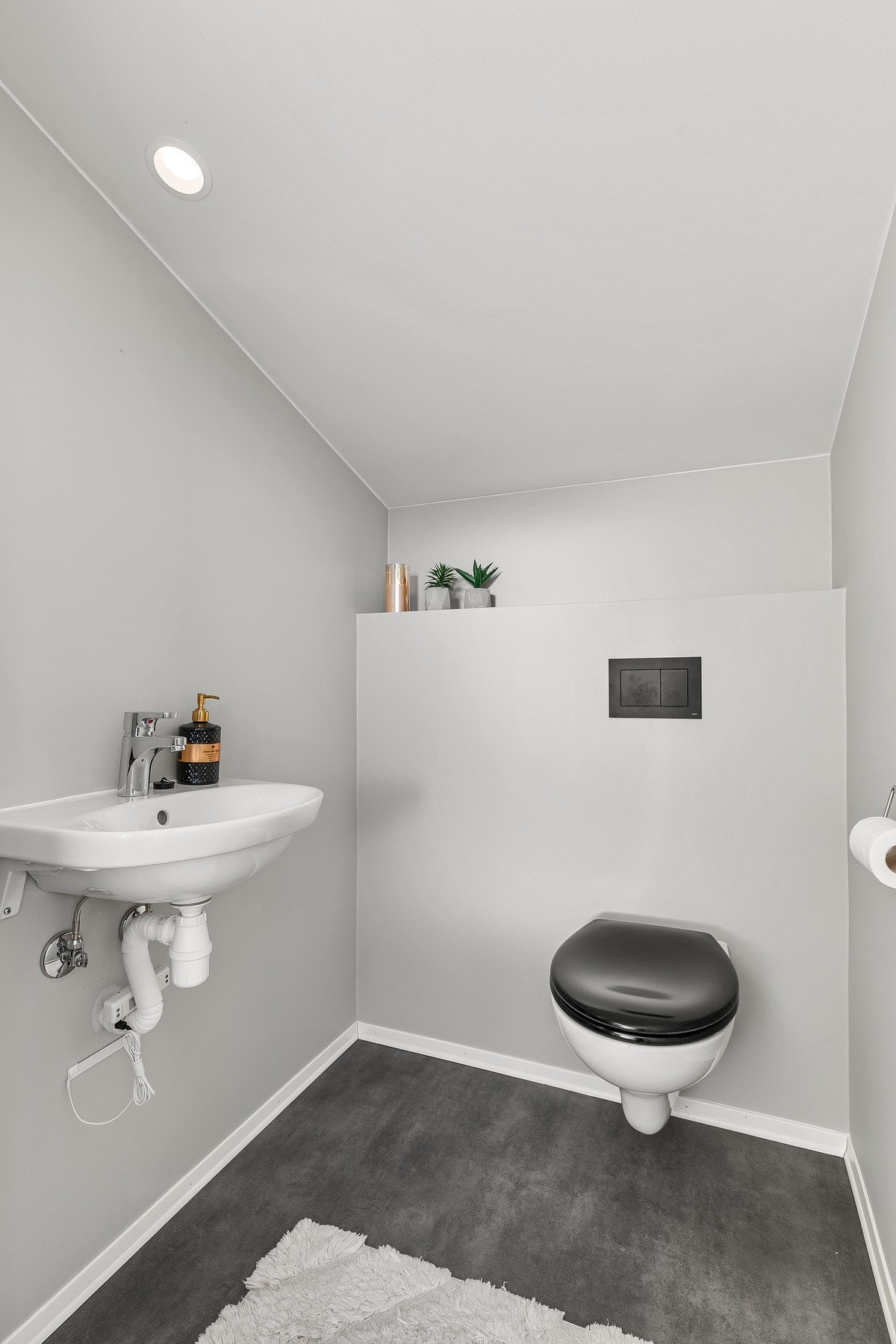 2. etg.: WC Galleribilde