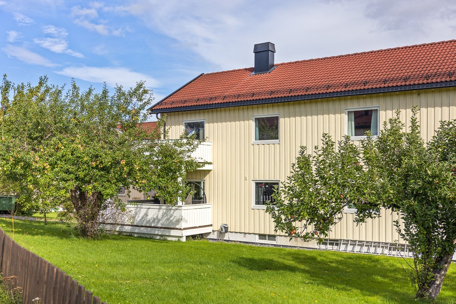 Leiligheten ligger i et sentralt, populært og meget barnevennlig boligområde på Strømmen. Galleribilde