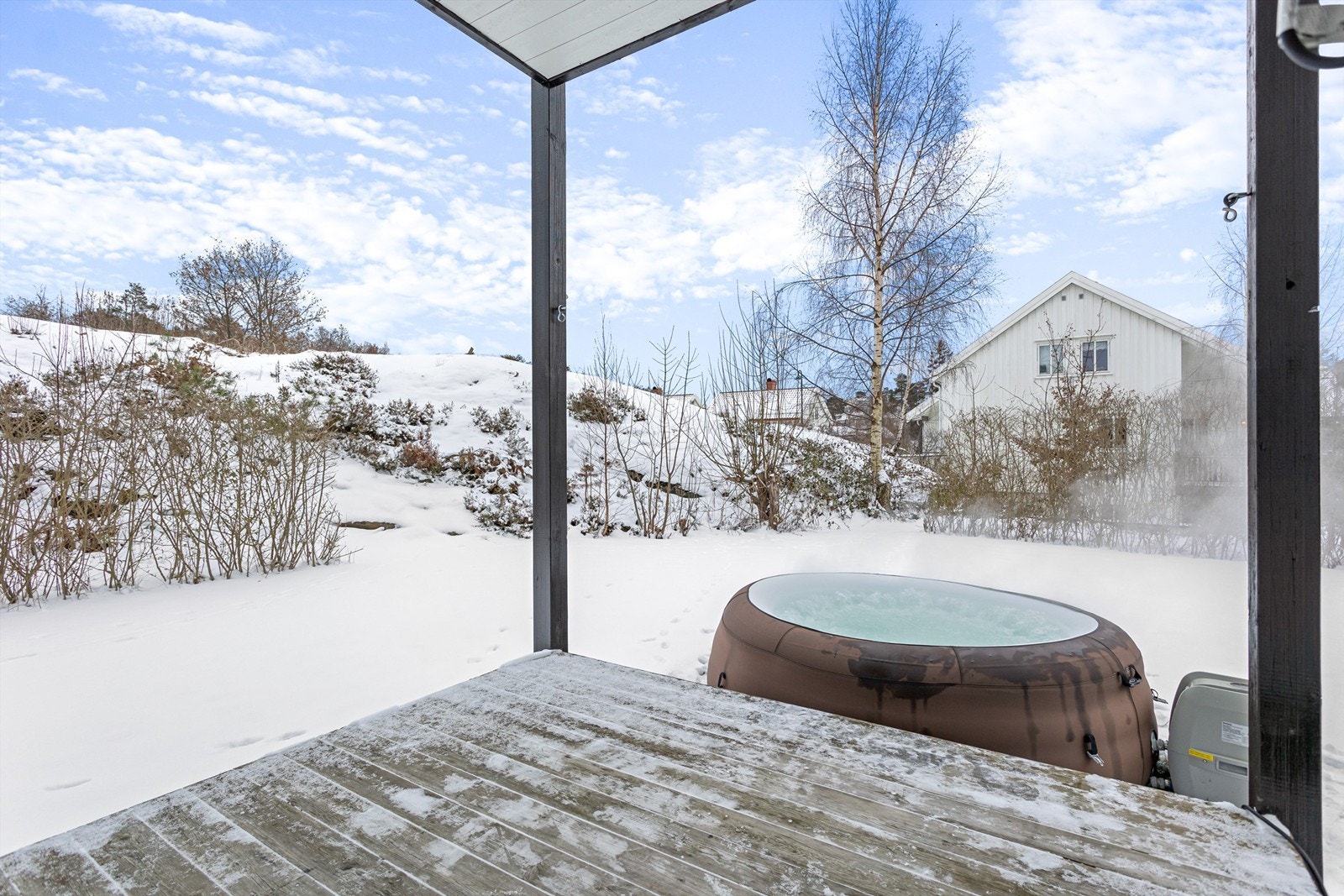 Her er lite innsyn og fantastiske solforhold! Galleribilde