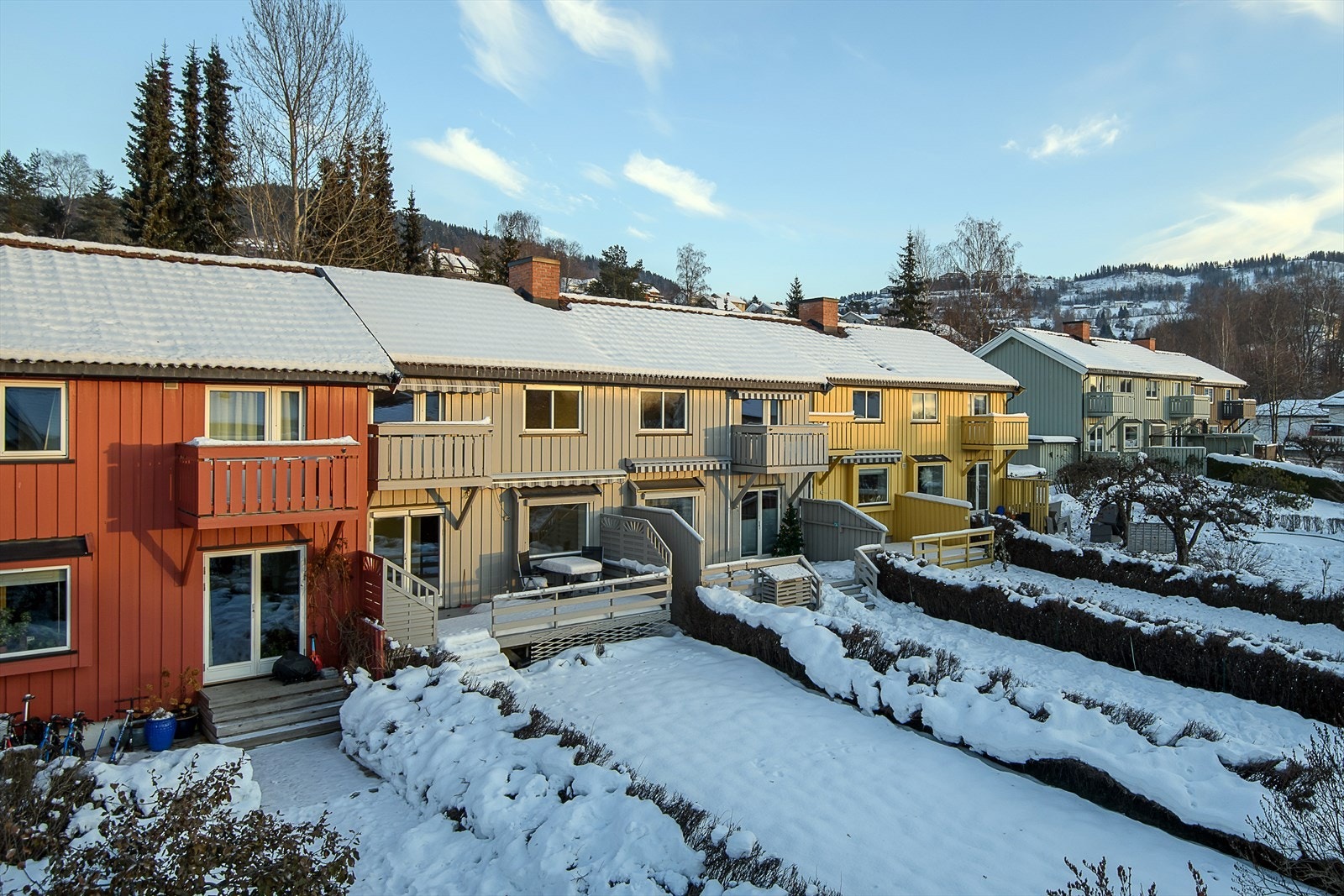 Velkommen til Årettavegen 29C! Rekkehus over to plan i populært område i Søre Ål. BRL. Galleribilde