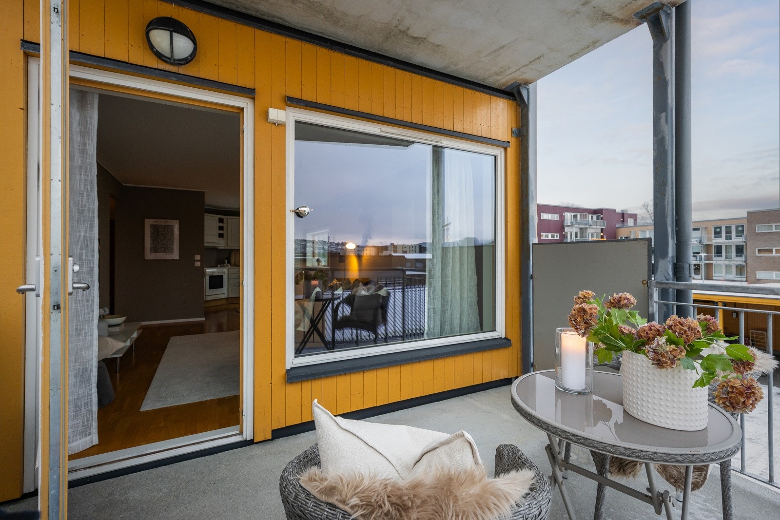 Balkongen har fine solforhold. Galleribilde