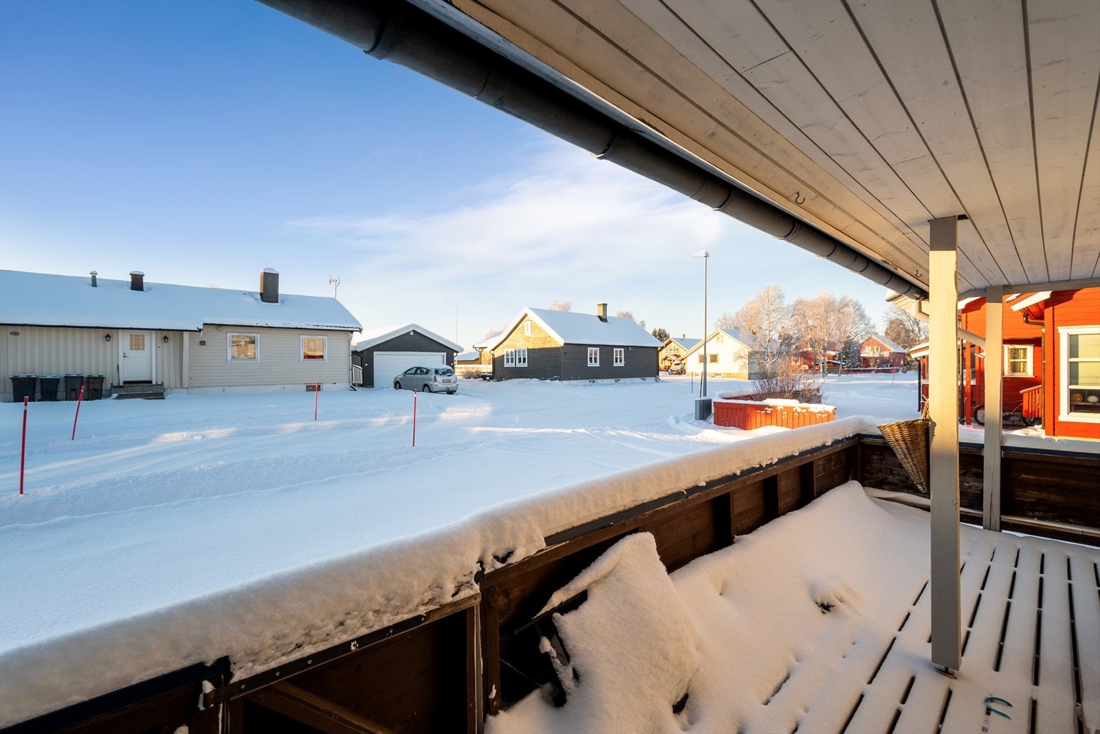 Overbygd veranda med utgang fra stua. Galleribilde