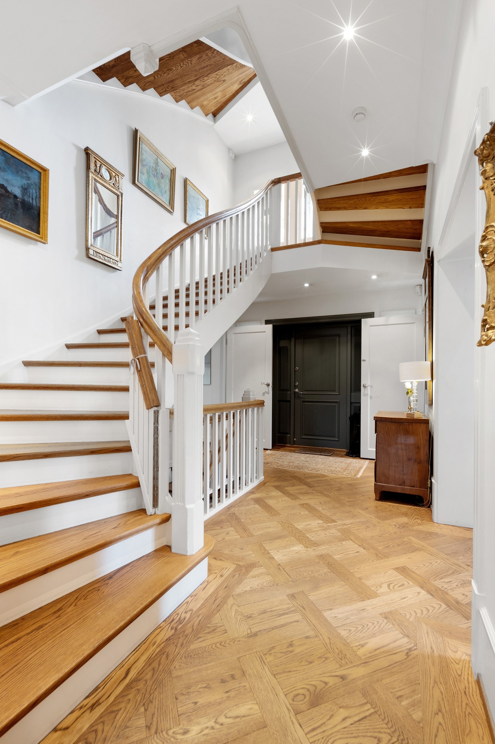 Huset ble bygget opp igjen på bakgrunn av opprinnelige tegninger fra 1913 Galleribilde