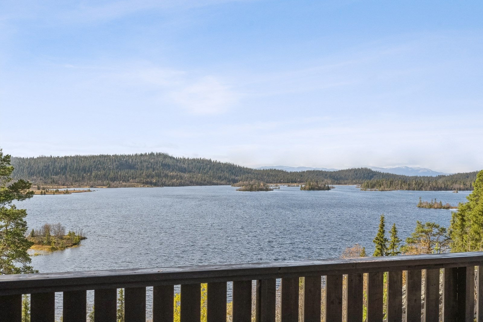 Dette er et perfekt utgangspunkt for deg som er glad i friluftsliv, samt en stille og rolig hyttetilværelse. Galleribilde