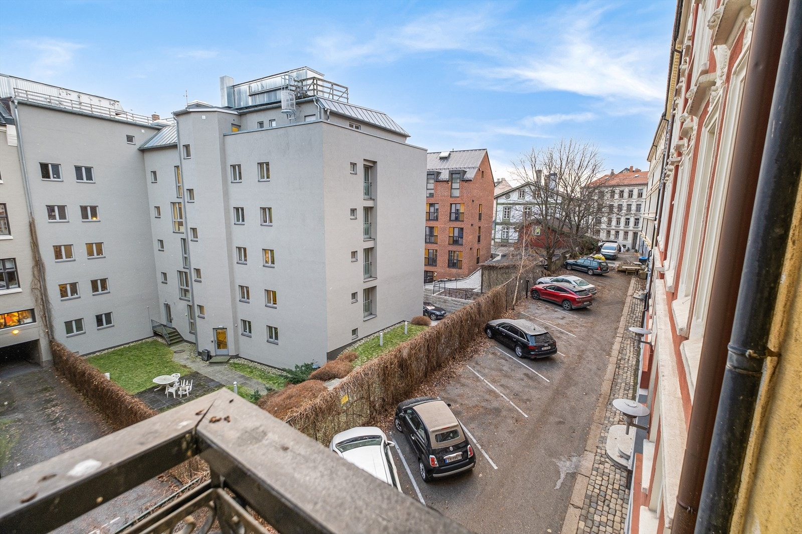 Det er to balkonger i leiligheten. Galleribilde