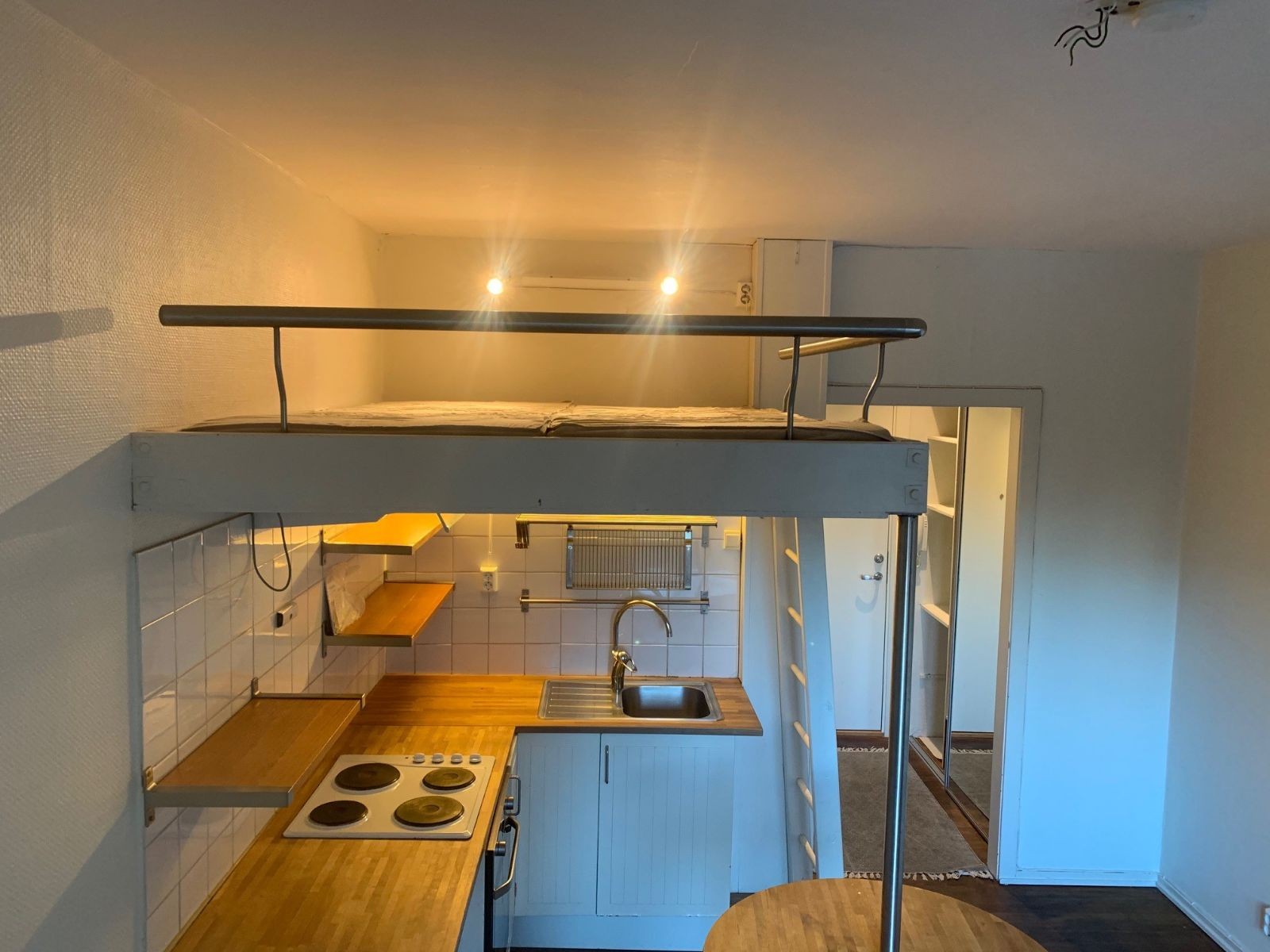 Hems med madrass - 150 cm. Galleribilde