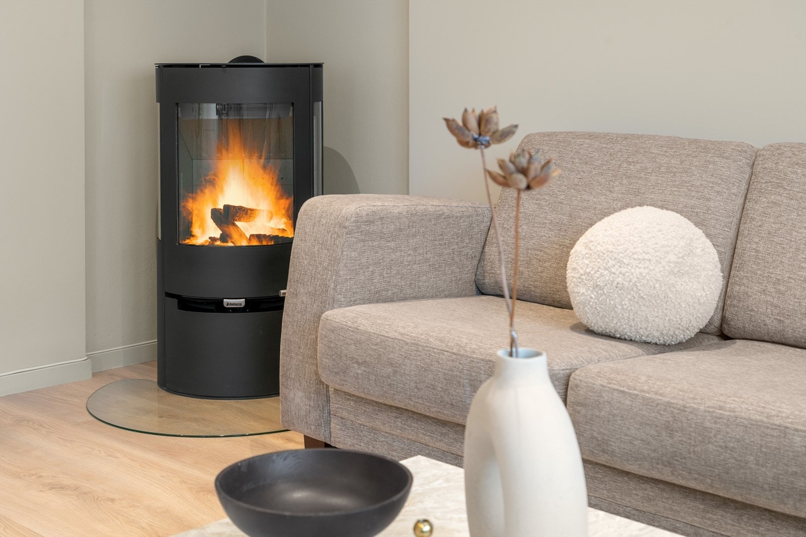 Ny vedovn installert i 2023 Galleribilde