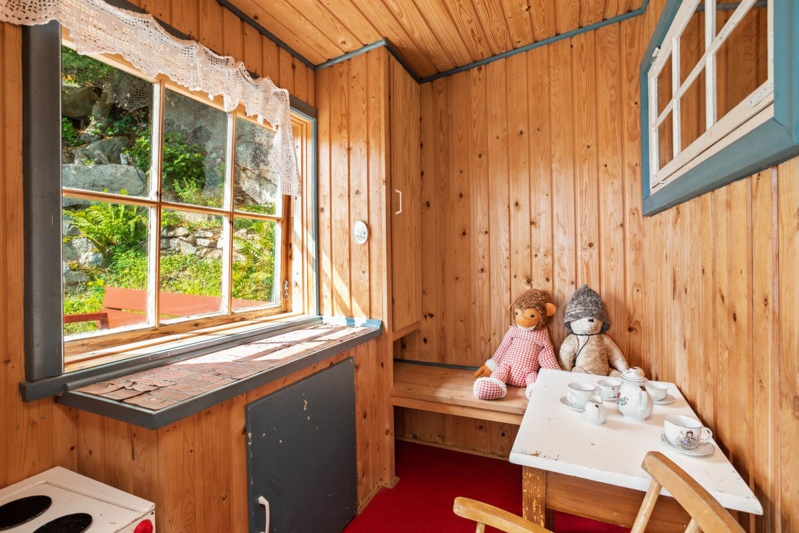 Bod/lekestue i 1. etasje med egen inngang Galleribilde