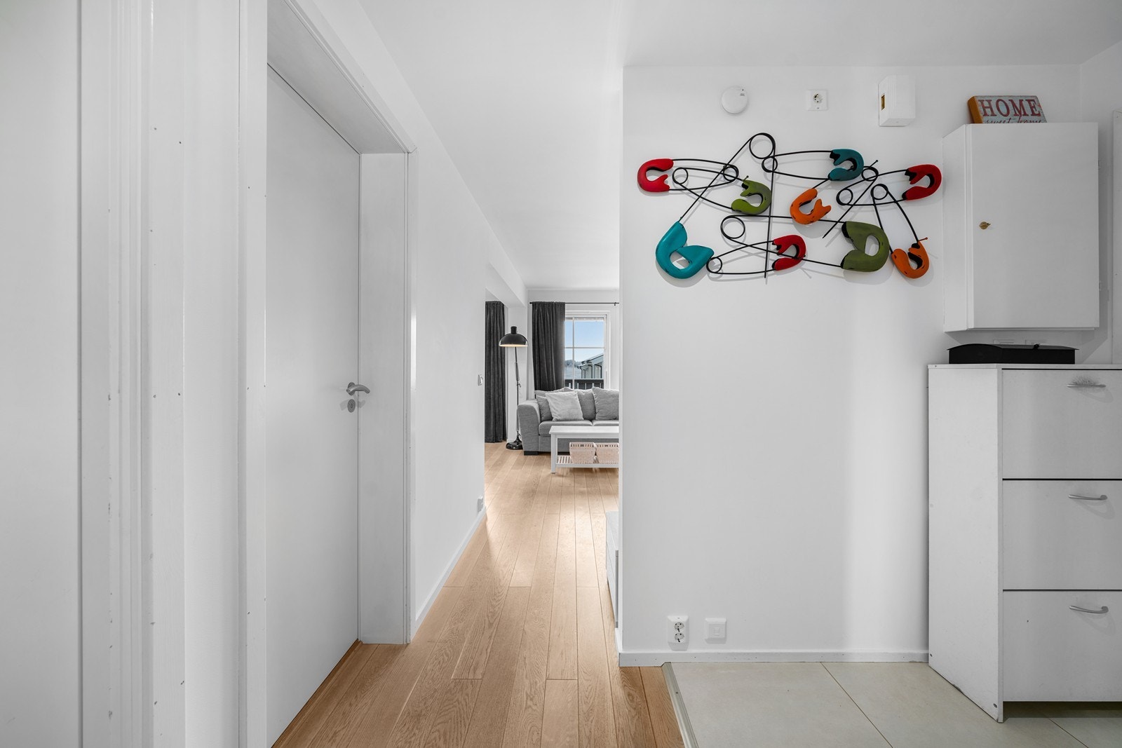 Entré med praktiske varmekabler i gulv. Galleribilde