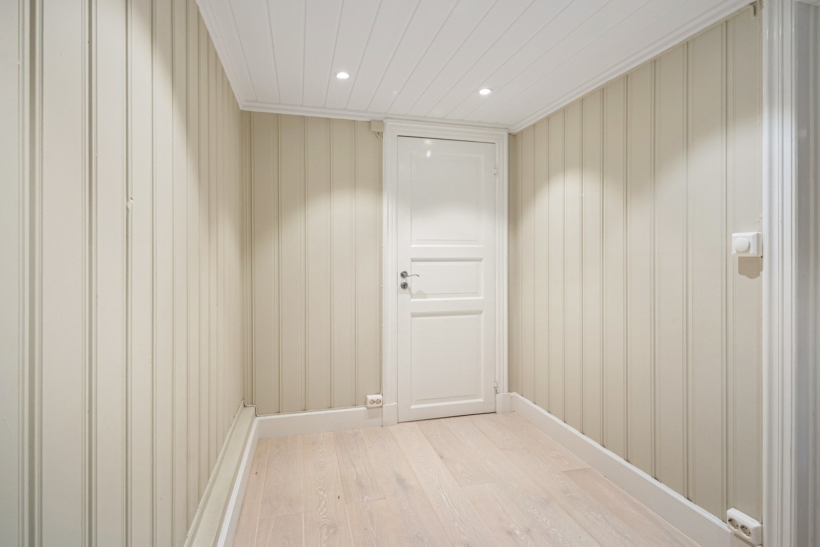 Gang kjeller Galleribilde