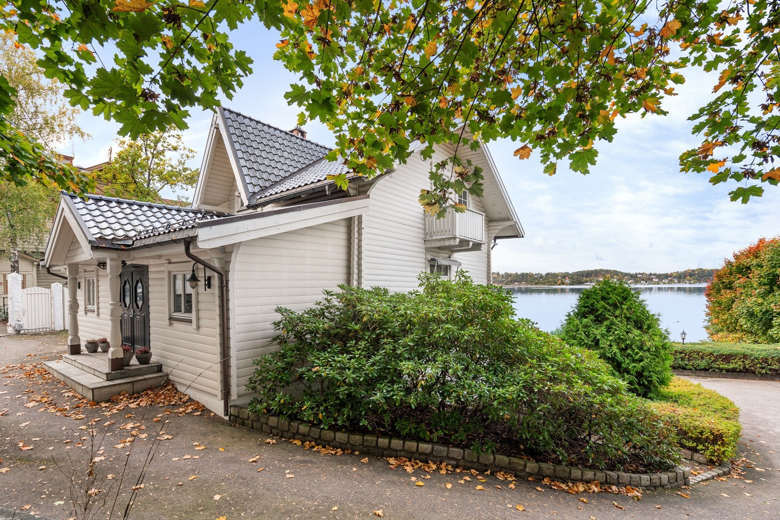 Boligen har en fantastisk beliggenhet på nedsiden av Nordstrand og Mosseveien. Galleribilde