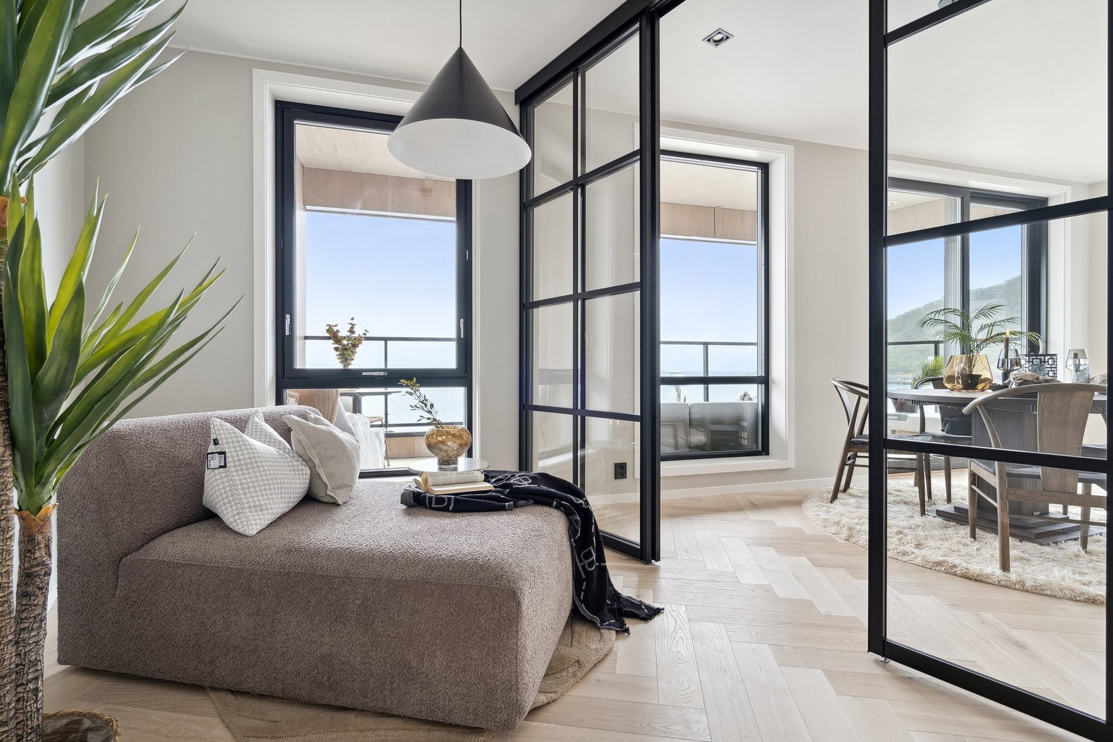 Dette er en sjelden mulighet til å sikre seg en betydelig påkostet leilighet med gjennomgående høy standard Galleribilde